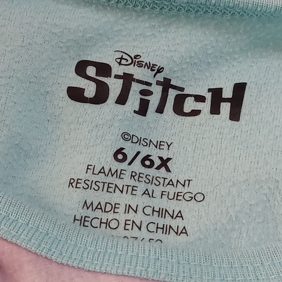 Disney stitch pajamas - Picture 4 of 5